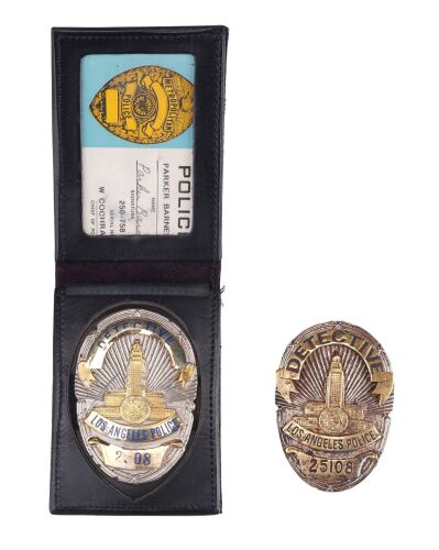 1304. Lt. Parker Barnes' (Denzel Washington) Badge, ID Card, and Wallet ### VIRTUOSITY (1995)