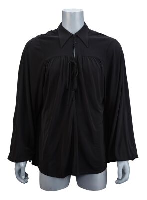 1338. Don Alejandro de la Vega's (Antonio Banderas) Black Zorro Shirt ### THE LEGEND OF ZORRO (2005)