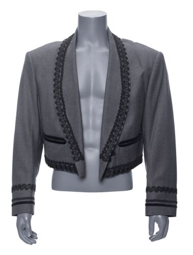 1339. Don Diego de la Vega's (Anthony Hopkins) Spanish Colonial Coat ### THE MASK OF ZORRO (1998)