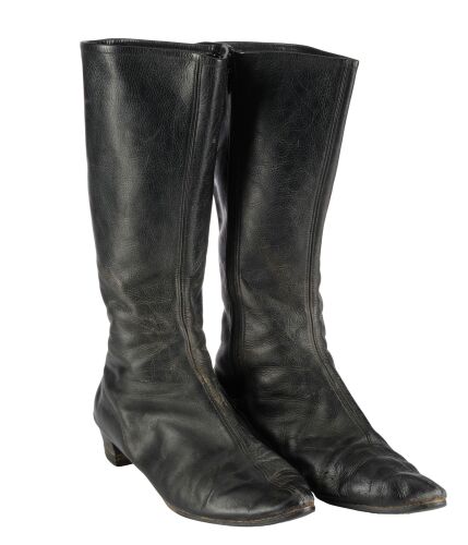 1131. Pair of Women's Starfleet Uniform Boots ### STAR TREK: THE ORIGINAL SERIES (T.V. SERIES, 1966 - 1969)
