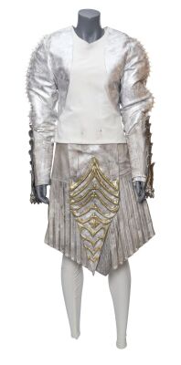 Lot #14: House of T'Kuvma White Armor Variant ### STAR TREK: DISCOVERY (TV SERIES, 2017-2024)