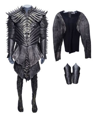Lot #38: House of T'Kuvma Guard Black Costume ### STAR TREK: DISCOVERY (TV SERIES, 2017-2024)