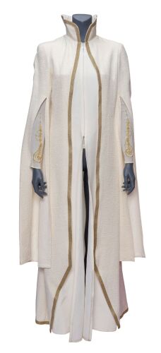 Lot #59: Vulcan Student Robes ### STAR TREK: DISCOVERY (TV SERIES, 2017-2024)