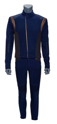 Lot #87: Men's Deck Crew Starfleet Operations Uniform ### STAR TREK: DISCOVERY (TV SERIES, 2017-2024)