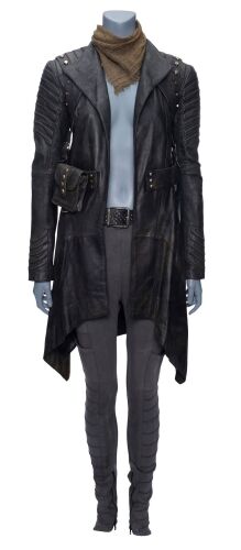 Lot #106: Michael Burnham's (Sonequa Martin-Green) Orion Outpost Costume Components ### STAR TREK: DISCOVERY (TV SERIES, 2017-2024)