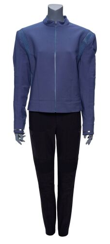 Lot #123: Collarless Starfleet Sciences Uniform with Lightweight Blue Tunic ### STAR TREK: SHORT TREKS (2018)
