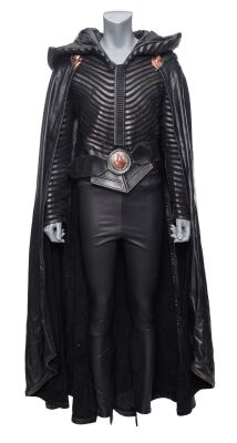 Lot #136: House of Mo'Kai Guard Costume with Cape ### STAR TREK: DISCOVERY (TV SERIES, 2017-2024)
