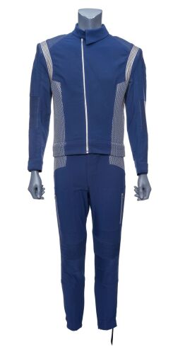 Lot #158: Men's Starfleet Science Uniform ### STAR TREK: DISCOVERY (TV SERIES, 2017-2024)