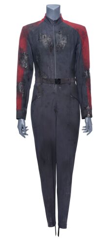 Lot #163: Women's Starfleet Academy Cadet's Distressed Trainee Uniform ### STAR TREK: DISCOVERY (TV SERIES, 2017-2024)