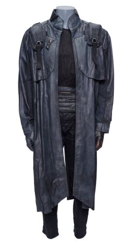 Lot #192: Zareh's (Jake Weber) Trench Coat Costume ### STAR TREK: DISCOVERY (TV SERIES, 2017-2024)