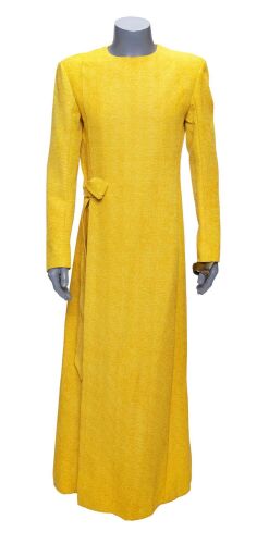 Lot #209: Vos' (Andrew Shaver) Yellow Robes ### STAR TREK: DISCOVERY (TV SERIES, 2017-2024)