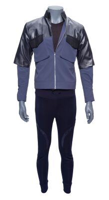 Lot #215: Gray Tal's (Ian Alexander) Generational Starship Costume ### STAR TREK: DISCOVERY (TV SERIES, 2017-2024)