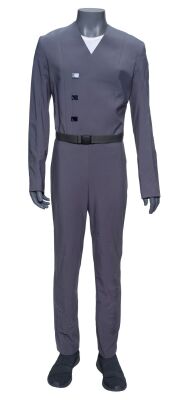 Lot #217: Generational Ship Uniform ### STAR TREK: DISCOVERY (TV SERIES, 2017-2024)
