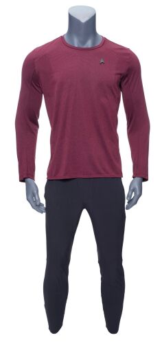 Lot #224: Paul Stamets' (Anthony Rapp) Starfleet Pajamas ### STAR TREK: DISCOVERY (TV SERIES, 2017-2024)