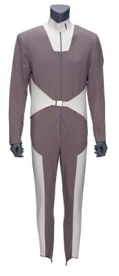 Lot #227: 32nd Century Holographic Starfleet Officer Uniform ### STAR TREK: DISCOVERY (TV SERIES, 2017-2024)