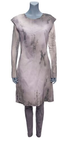 Lot #257: Dr. Issa's (Hannah Spear) Broken Down Costume ### STAR TREK: DISCOVERY (TV SERIES, 2017-2024)