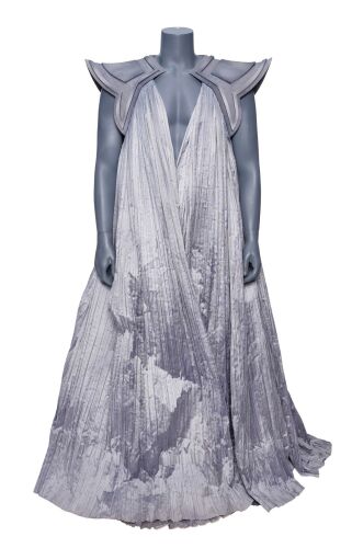 Lot #319: Cleveland "Book" Booker's (David Ajala) Archivist Robe ### STAR TREK: DISCOVERY (TV SERIES, 2017-2024)