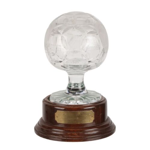 34. Steve Nicol's Merit Award for Best Defender, 1989 ### STEVE NICOL COLLECTION, THE