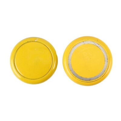102. Pair of Twelfth Doctor's (Peter Capaldi) Yoyos ### DOCTOR WHO (TV SERIES, 2005-2022)