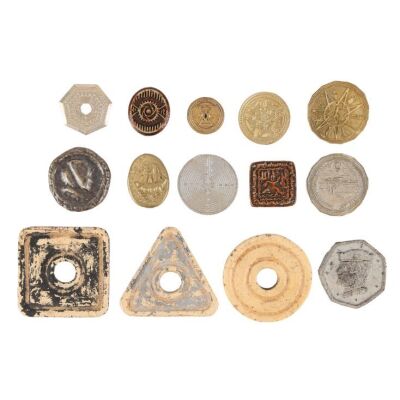 139. Collection of Coins, Faceless Man Coin, and Night's Watch Voting Counters ### GAME OF THRONES (T.V. SERIES, 2011 - 2019)