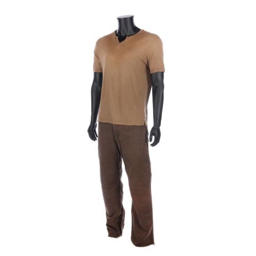 251. Jin's (Daniel Dae Kim) T-Shirt and Trousers ### LOST (T.V. SERIES, 2004 - 2010)