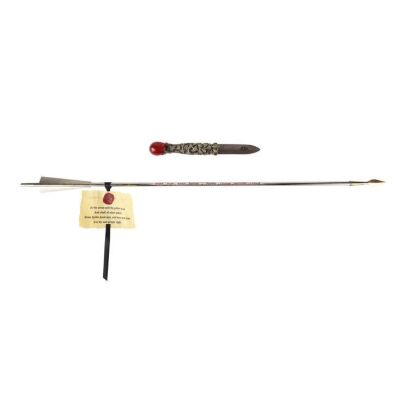 322. King Philip of France's (Jonathan Zaccai) Dagger and Arrow Crew Gift ### ROBIN HOOD (2010)