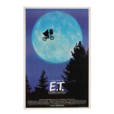 614. US One-Sheet; 68 cm x 103 cm (26.75" x 40.5"), Fine+ Rolled; B.D. Fox & Friends Inc. ### E.T. THE EXTRA-TERRESTRIAL (1982)