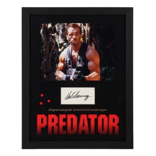 795. Arnold Schwarzenegger Autograph Display; 33.5 x 42 x 2 cm (13.25" x 16.5" x 0.75"), ### PREDATOR (1987)