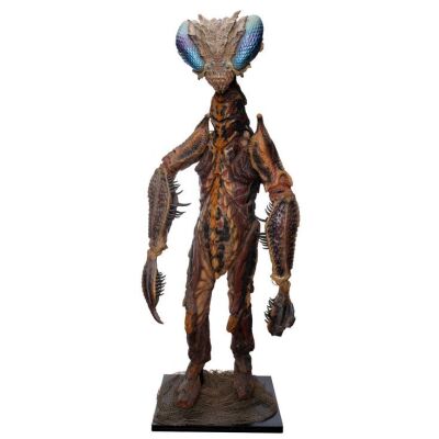 31. N'Grath (Russ Johnson) Animatronic Creature Suit ### BABYLON 5 (T.V. SERIES, 1994 - 1998)