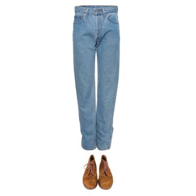 43. Detective Nick Curran's (Michael Douglas) Jeans and Shoes ### BASIC INSTINCT (1992)