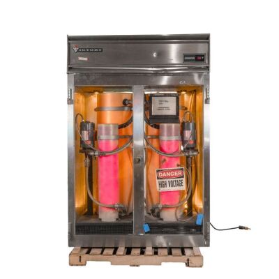 147. Simon Gruber's (Jeremy Irons) Light-Up Decoy Fridge Bomb ### DIE HARD WITH A VENGEANCE (1995)