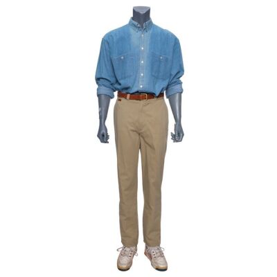 222. Captain Daniel McCormick's (Mel Gibson) Modern Ensemble ### FOREVER YOUNG (1992)