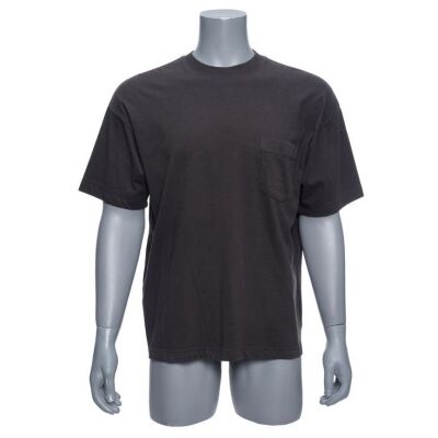 238. Chili Palmer's (John Travolta) T-Shirt ### GET SHORTY (1995)