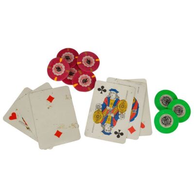 308. Set of Eight Casino de Isthmus City Poker Chips with Six Cards ### JAMES BOND: GOLDENEYE (1995)