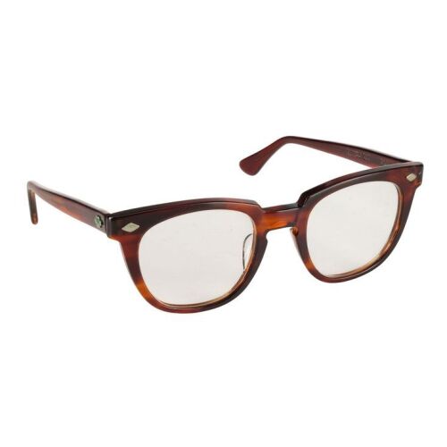 340. Young Alan Parrish's (Adam Hann-Byrd) Glasses ### JUMANJI (1995)