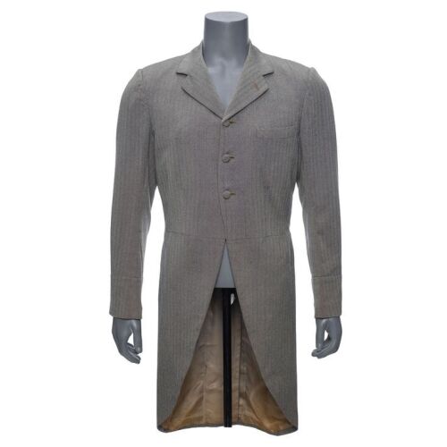 410. Henry Adams' (Gregory Peck) Tailcoat ### MILLION POUND NOTE (1954)
