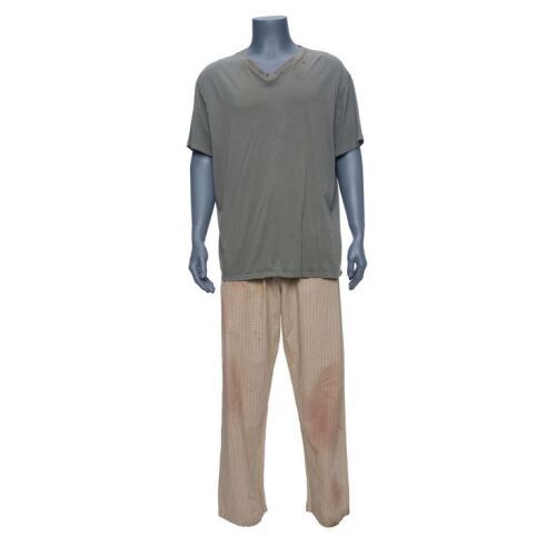 513. Jeff Denlon's (Angus Macfadyen) Bloodied Pajama Ensemble ### SAW III (2006)