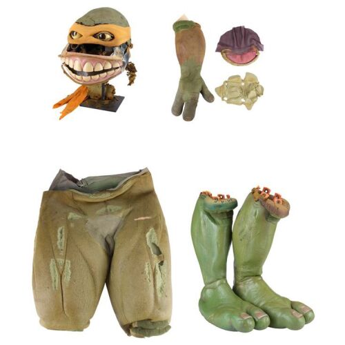 589. Michelangelo's Turtle Suit Components with Production-Made Donatello Shorts ### TEENAGE MUTANT NINJA TURTLES ORIGINAL TRILOGY (1990 - 1993)