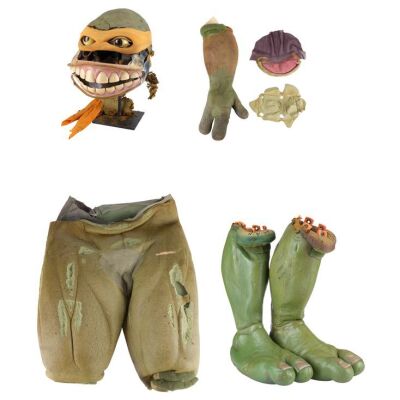 589. Michelangelo's Turtle Suit Components with Production-Made Donatello Shorts ### TEENAGE MUTANT NINJA TURTLES ORIGINAL TRILOGY (1990 - 1993)