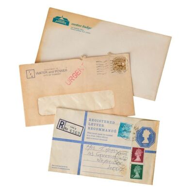 632. Eddie Valiant's (Bob Hoskins) Set of Three Sealed Bills ### WHO FRAMED ROGER RABBIT (1988)