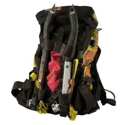 102. Gabe Walker's (Sylvester Stallone) Distressed Knapsack ### CLIFFHANGER (1993)