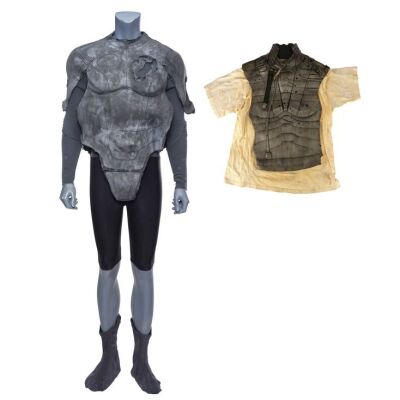 371. Major Don West's (Matt LeBlanc) Battle-Damaged Cryosuit Chest with Production-Made Cryosuit Components ### LOST IN SPACE (1998)