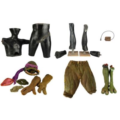 590. Michelangelo's (David Fraser) Turtle Suit Components and Performer's Communicator ### TEENAGE MUTANT NINJA TURTLES III (1993)