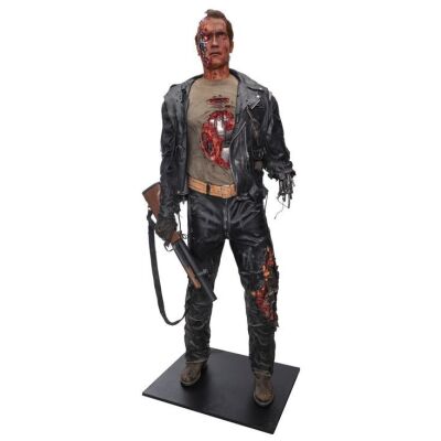 597A. Light-Up Full-Size Battle-Damaged Stan Winston Studio-Made The Terminator (Arnold Schwarzenegger) Statue ### TERMINATOR 2: JUDGMENT DAY (1991)