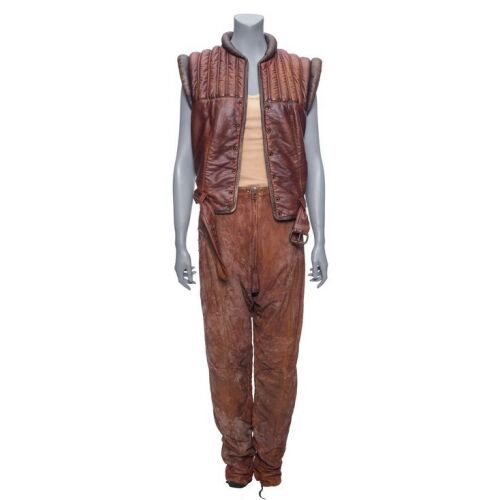 10. Ellen Ripley&rsquo;s (Sigourney Weaver) Distressed Costume ### ALIEN RESURRECTION (1997)