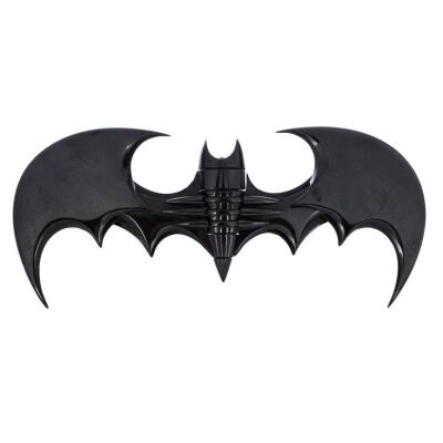 36. Batman's (Val Kilmer) Spring-Action Folding Batarang ### BATMAN FOREVER (1995)