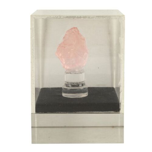 54. Solomon Vandy's (Djimon Hounsou) Pink Blood Diamond ### BLOOD DIAMOND (2006)