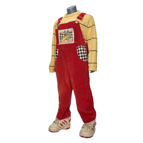 166. Planet Hollywood Collection: Adam Szalinski's (Daniel Shalikar/Joshua Shalikar) Enlarged Costume ### HONEY, I BLEW UP THE KID (1992)