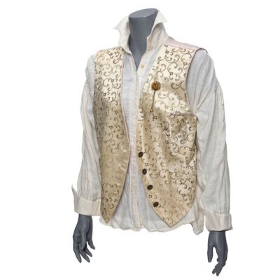 203. Sarah's (Jennifer Connelly) Screen-Matched Waistcoat and Poet Shirt with Brooch ### LABYRINTH (1986)