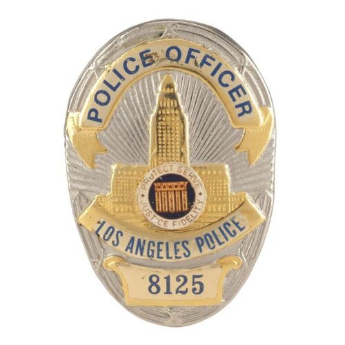 207. Mike Papac Collection: Sergeant Martin Riggs' (Mel Gibson) LAPD Badge ### LETHAL WEAPON 3 (1992)
